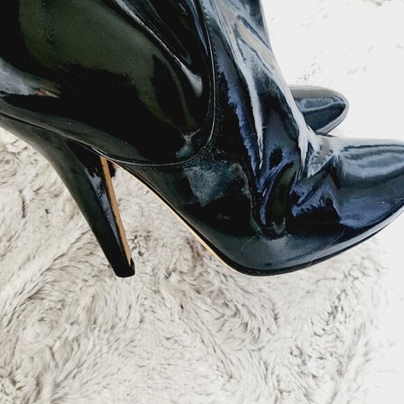 JIMMY CHOO ZIP BACK PATENT LEATHER HEELED BOOTIES SIZE 39 (9) - Picture 8 of 12